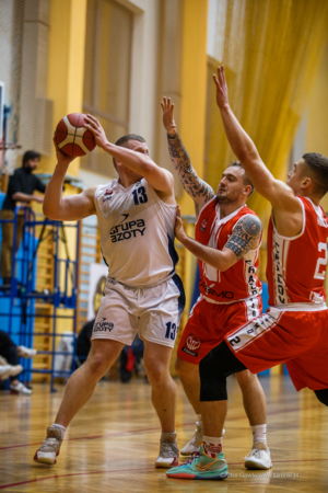 Koszykówka II liga mężczyzn: MUKS 1811 Tarnów – Cracovia Yabimo MG 13 Kraków